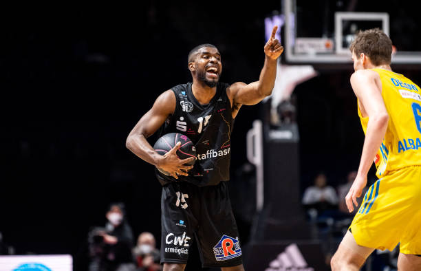 现出了优秀 现出了优秀