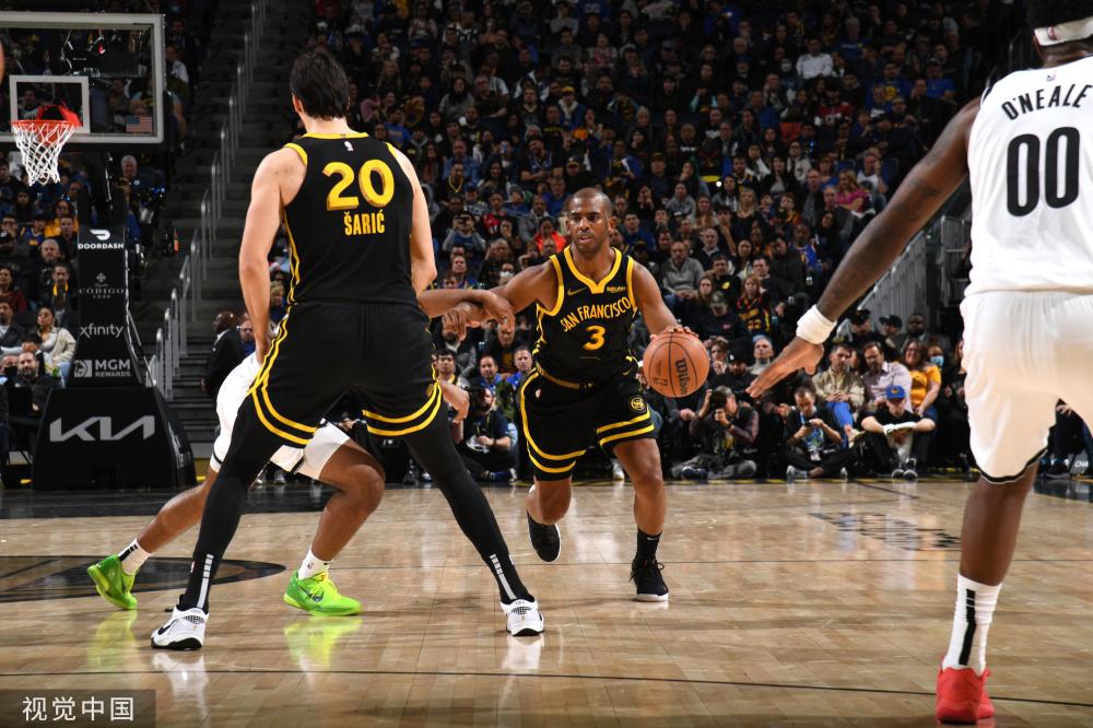 恩里克正在 恩里克正在