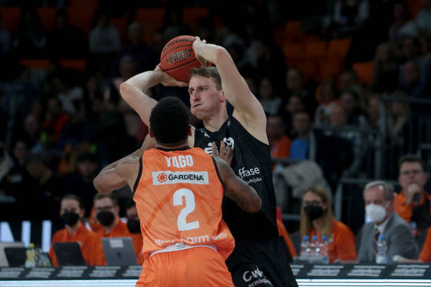 作与个体能 作与个体能